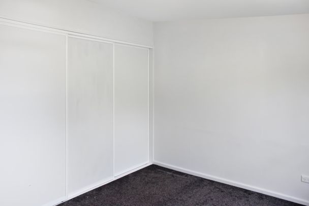 355 Clyde Road, Bryndwr - Photo 1