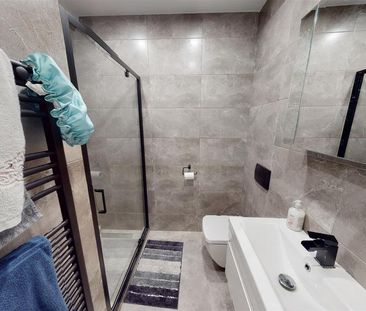 6 bedroom house to rent - Photo 1
