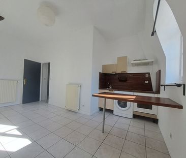 Location Appartement 3 pièces 43m² - Photo 4