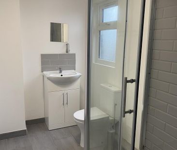 2 bedroom bedsit to rent - Photo 4