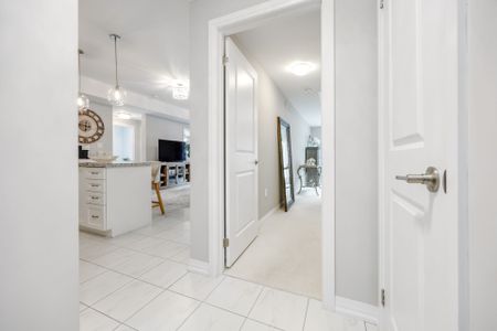 For Lease - 300 ESSA RD N/A Unit# 209, Barrie, Ontario - Photo 2