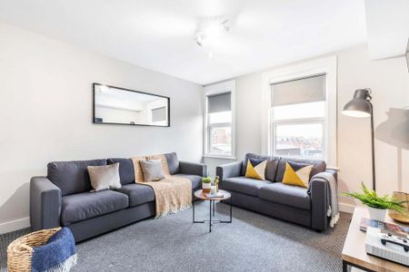 6 bedroom house to rent - Photo 2