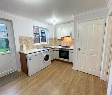2 bedroom terraced house to rent - Photo 4