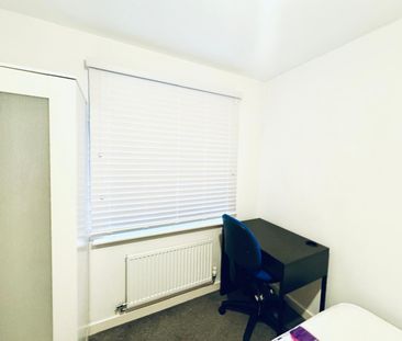 Room in a Shared House, Deep Pit Road, BS5 - Photo 2