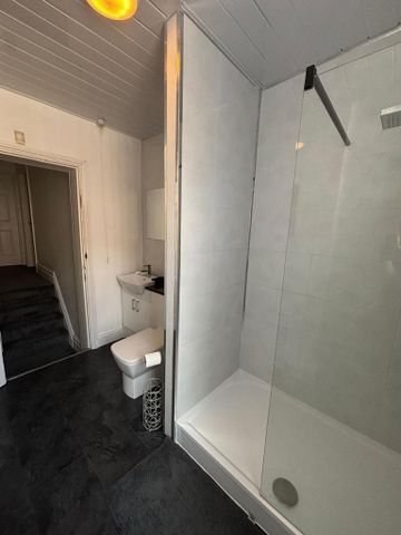 4 bedroom house of multiple occupation to rent - Photo 5