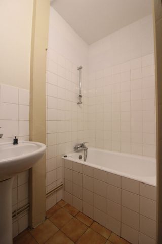 Location Appartement 1 pièce 32m² - Photo 3