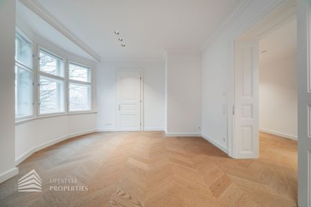 Großzügige Altbau-Residenz mit Balkon, Loggia & drei En-Suite-Bädern - Photo 3
