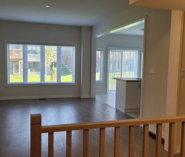 For Lease - 65 Federica Crescent, Wasaga Beach, Ontario - Photo 5