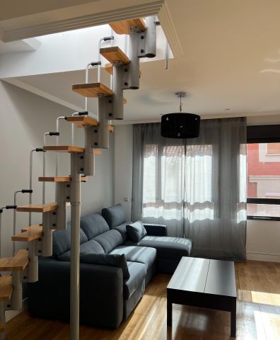 Luminoso estudio ático con espectacular terraza de 38 m² - Foto 3