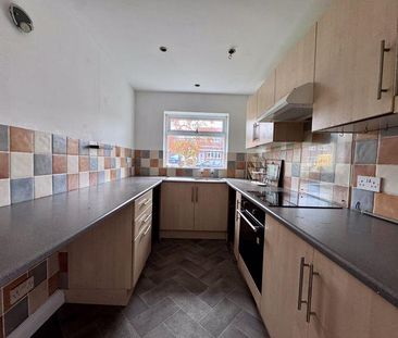 2 bedroom semi-detached bungalow to rent - Photo 4