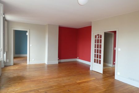 ST ETIENNE - Photo 2