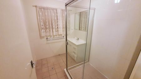 Relaxed Living in a Convenient Eagleby Location - Photo 5