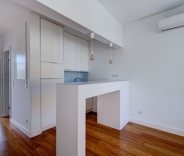 Charming 1-Bed Apartment in Riverside Belém, Lisbon - Photo 5