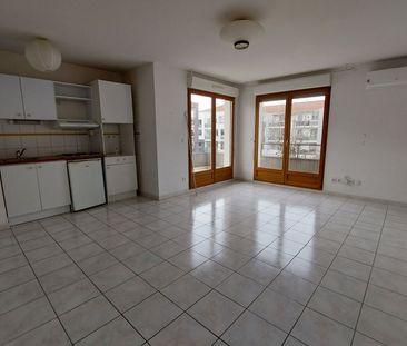 Appartement à louer 3 pièces • Lunel - Photo 3