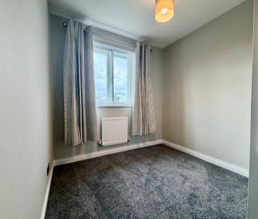 3 bedroom link detached house to rent - Photo 5