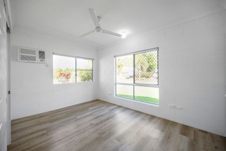 42 Rundle Street, Mount Louisa QLD 4814 - House For Rent | Domain - Photo 4