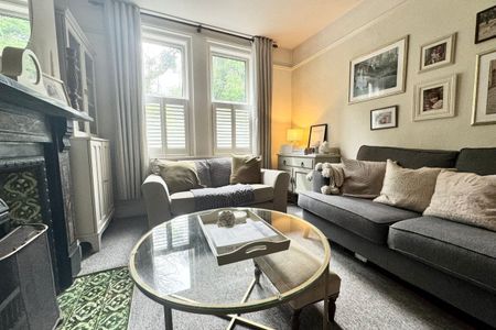 Entry Hill - Photo 2