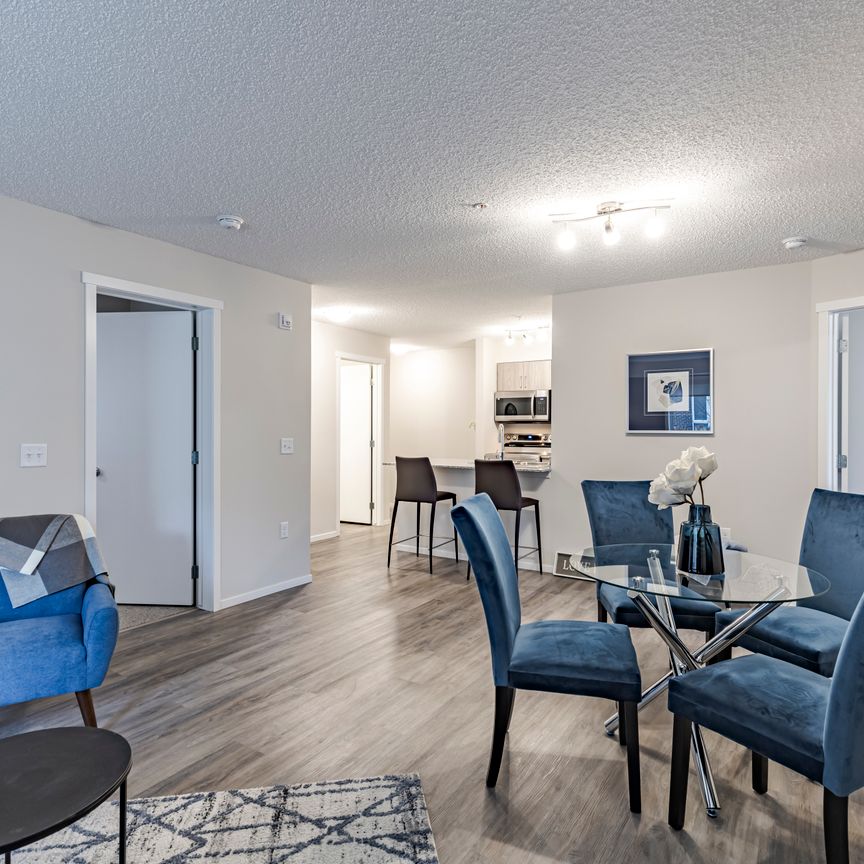 Emerald Place - Photo 1