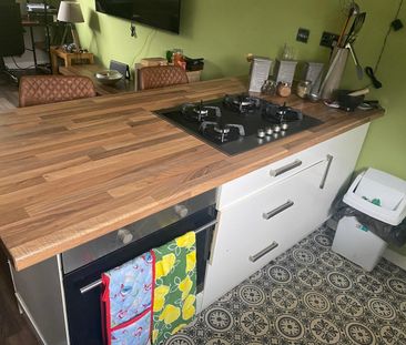 1 Bed Flat, Maxwell Drive, G41 - Photo 3