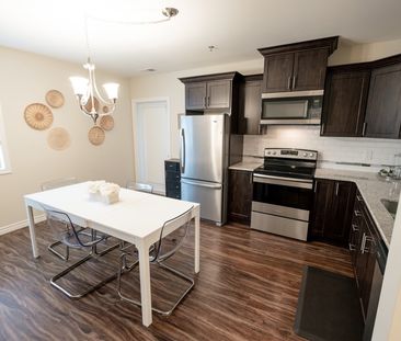 Park Place II - 1 BED + DEN Coming Available this December! | 570 P... - Photo 1