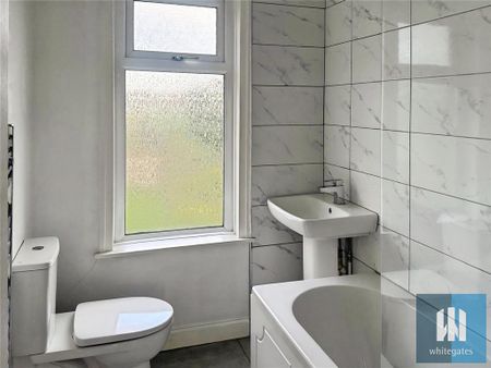 3 bedroom semi-detached house to rent - Photo 5