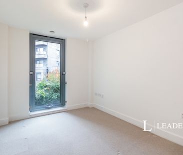 2 bedroom apartment to rent Whytecliffe Road South, Purley, CR8 - Photo 5