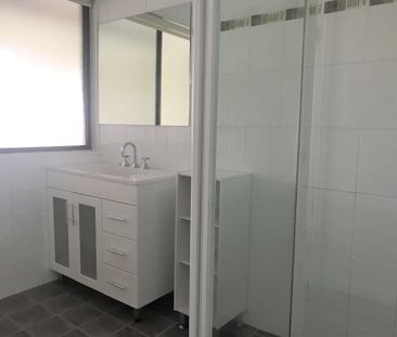 Comfortable 3 Bedroom Family Home - Photo 5