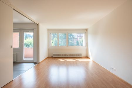 HELLE 4-ZIMMER-WOHNUNG IN SCHÖNER ÜBERBAUUNG - Photo 2