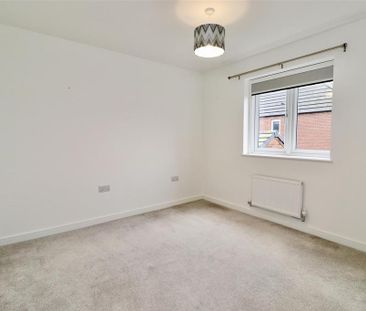 4 bedroom detached house to rent - Photo 5