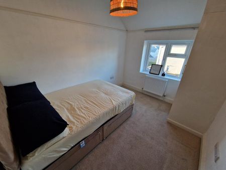 2 bedroom terraced house to rent - Photo 5