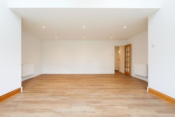 2 bedroom house to rent - Photo 1