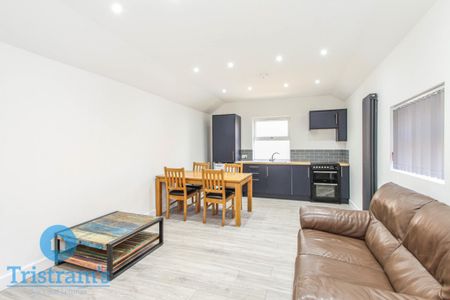 2 bed Flat for Rent - Photo 3