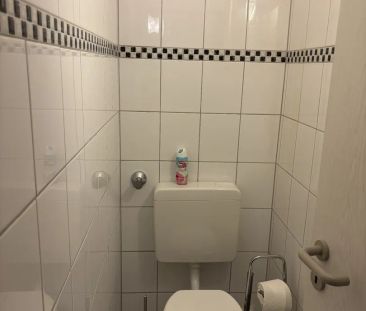 Düsseldorf-Eller: Großzügige 2-Zimmer-Dachgeschoss-Wohnung! - Photo 5