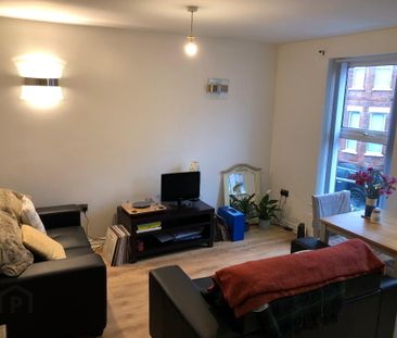 Apt 4-2a Eglantine Gardens, Belfast, BT9 6EZ - Photo 2
