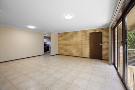 Comfortable Two Bedroom Unit In Central Albury - Photo 2