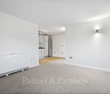 2 bedroom apartment to rent - Photo 2