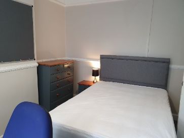 5 bedroom house, 1 en-suite - Photo 5