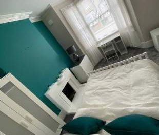 1 bedroom property to rent in London - Photo 1