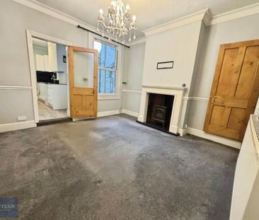 2 bedroom House To Let Total Size: 1012 SQ FT - Photo 1