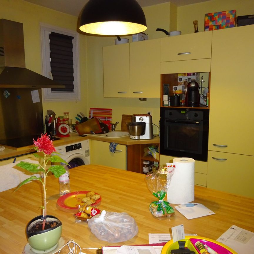 Location Appartement 3 pièces 63m² COURBEVOIE 92400 - Photo 1