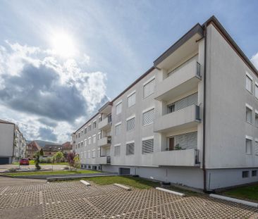 Appartement de 2.5 pièces au 1er étage magnifiquement rénové et ave... - Photo 3