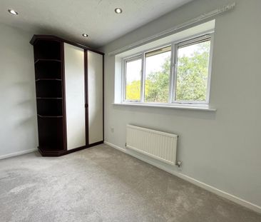 4 bedroom detached house to rent - Photo 4