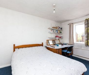 4 bedroom house to rent - Photo 1