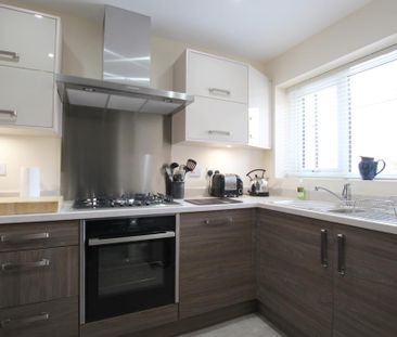 2 bedroom end of terrace house to rent - Photo 6