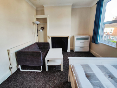 5 bedroom house share to rent - Photo 2