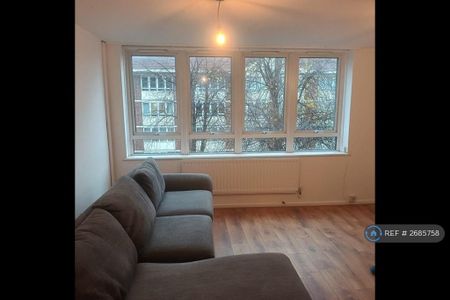 2 bedroom flat to rent - Photo 4