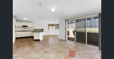 Beautiful 5-Bedroom Home - Photo 2