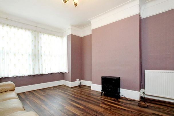 Wynndale Road, London E18 - Photo 1