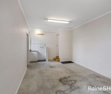 Private Townhouse, Brilliant Location! - Photo 5