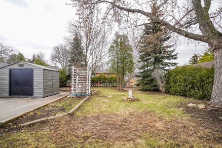For Lease - 96 Mohawk Road, Hamilton, Ontario - Photo 3